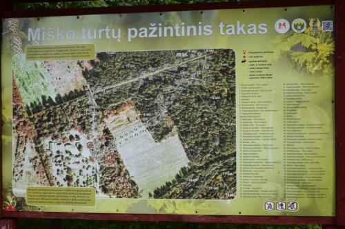 Miško turtų mokomasis takas